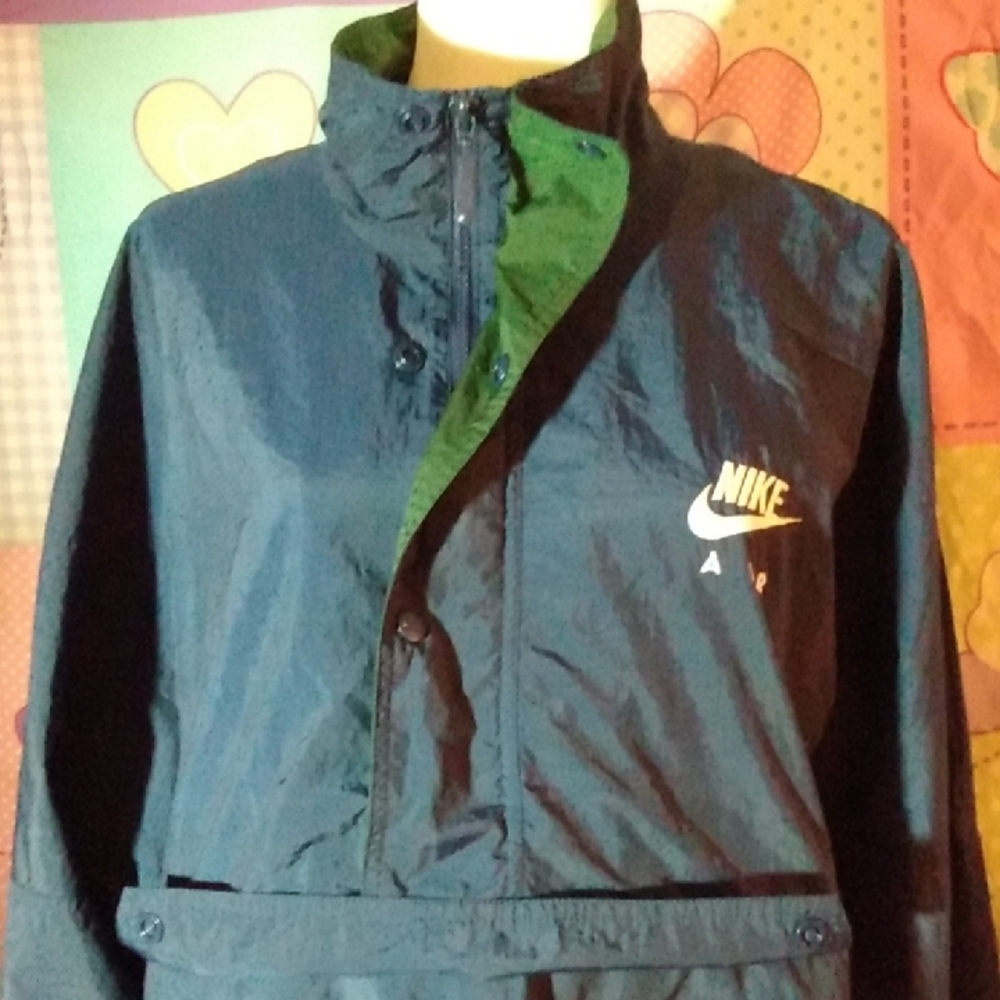 Vintage 90's Nike Medium Windbreaker Jacket